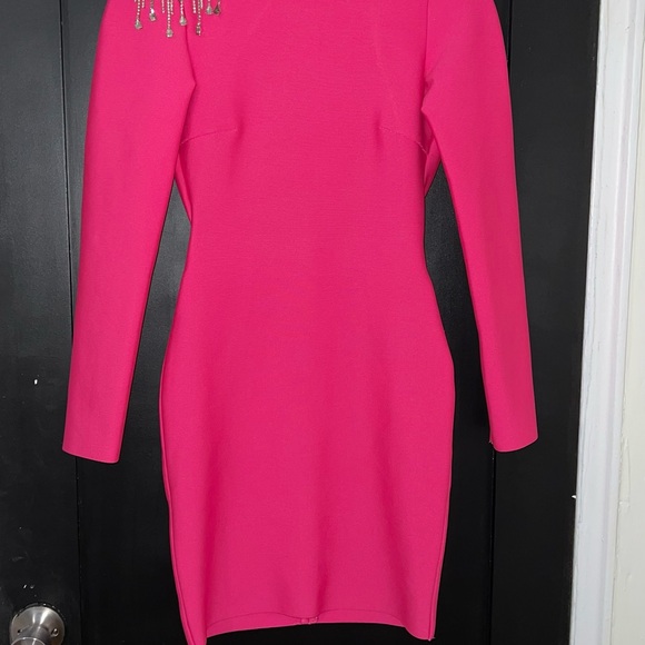 Elegant Pink Dress with Rhinestones and Open back - Picture 8 of 10